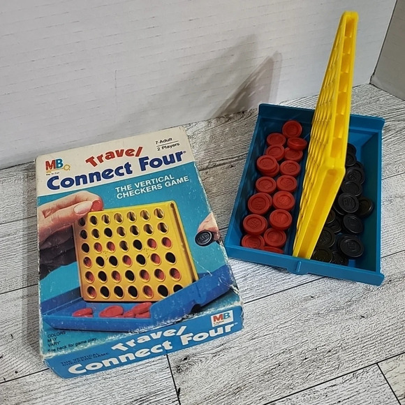 Connect Four Travel Size Board Game 1983 Milton Bradley Vertical Checkers Game - Picture 2 of 9
